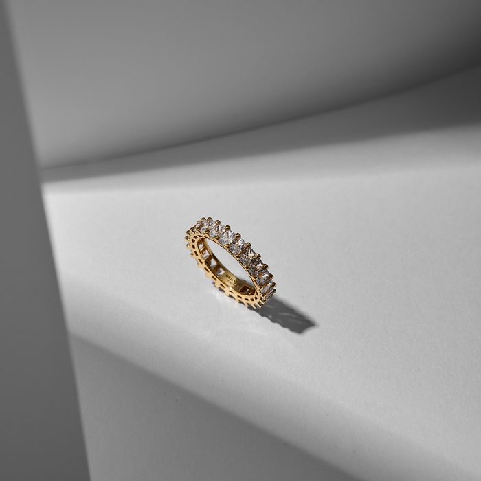 Solitaire diamond ring
